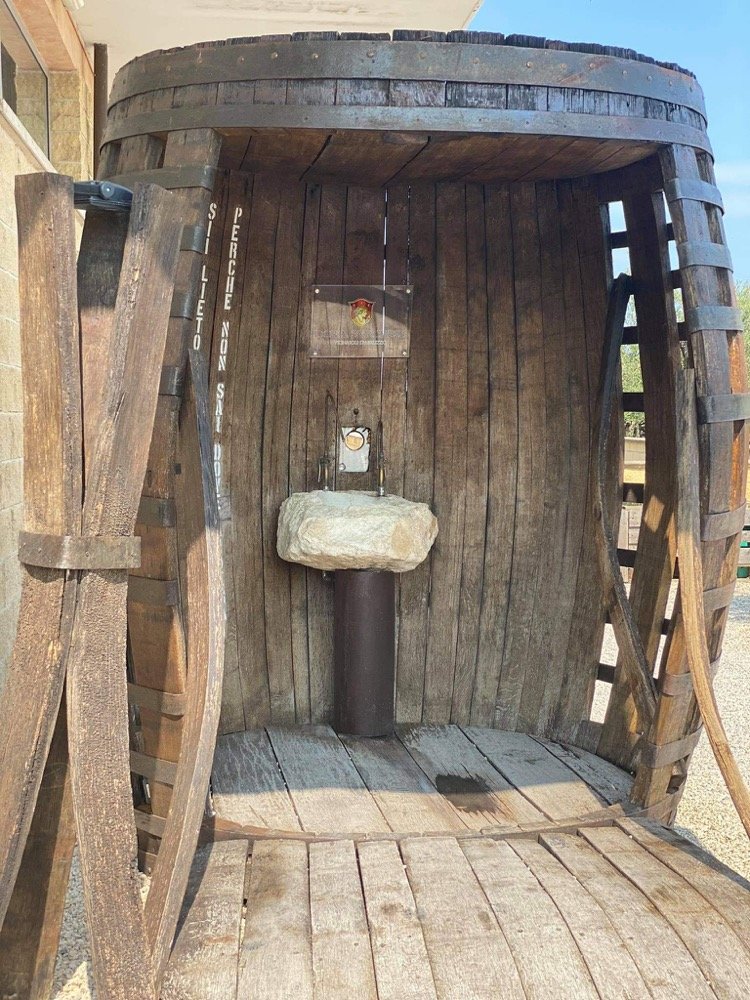 wine fountain in abruzzo