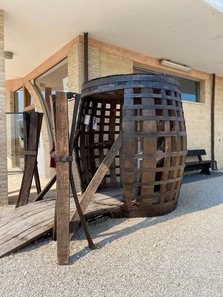 wine fountain in abruzzo